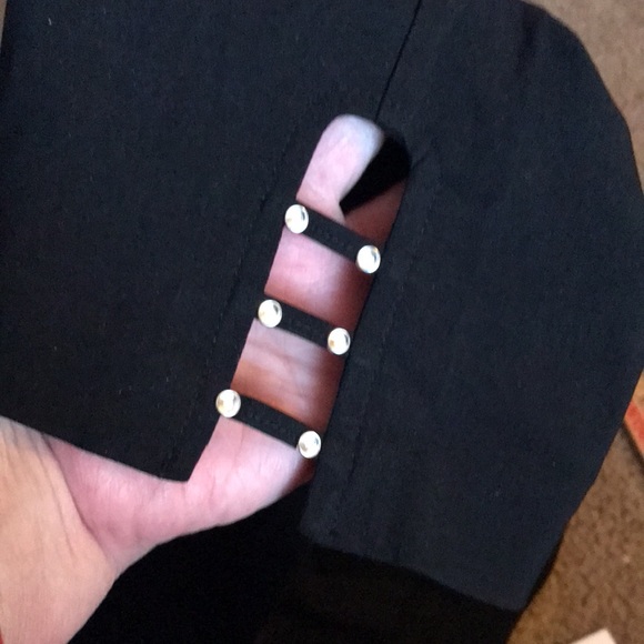 Capris - Picture 4 of 6